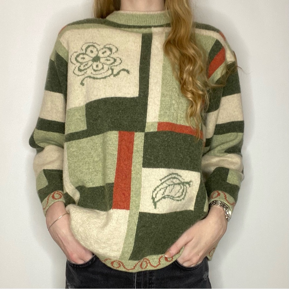 Knit Lambswool Green Geometric Flower/Leaf Print Crewneck Sweater